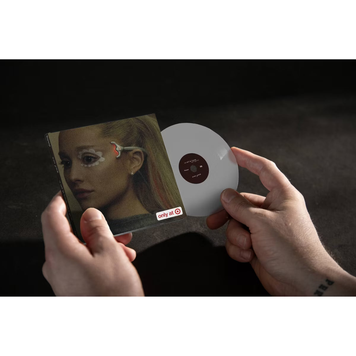 Ariana Grande – we can’t be friends / imperfect for you (Tiny Vinyl 4”)